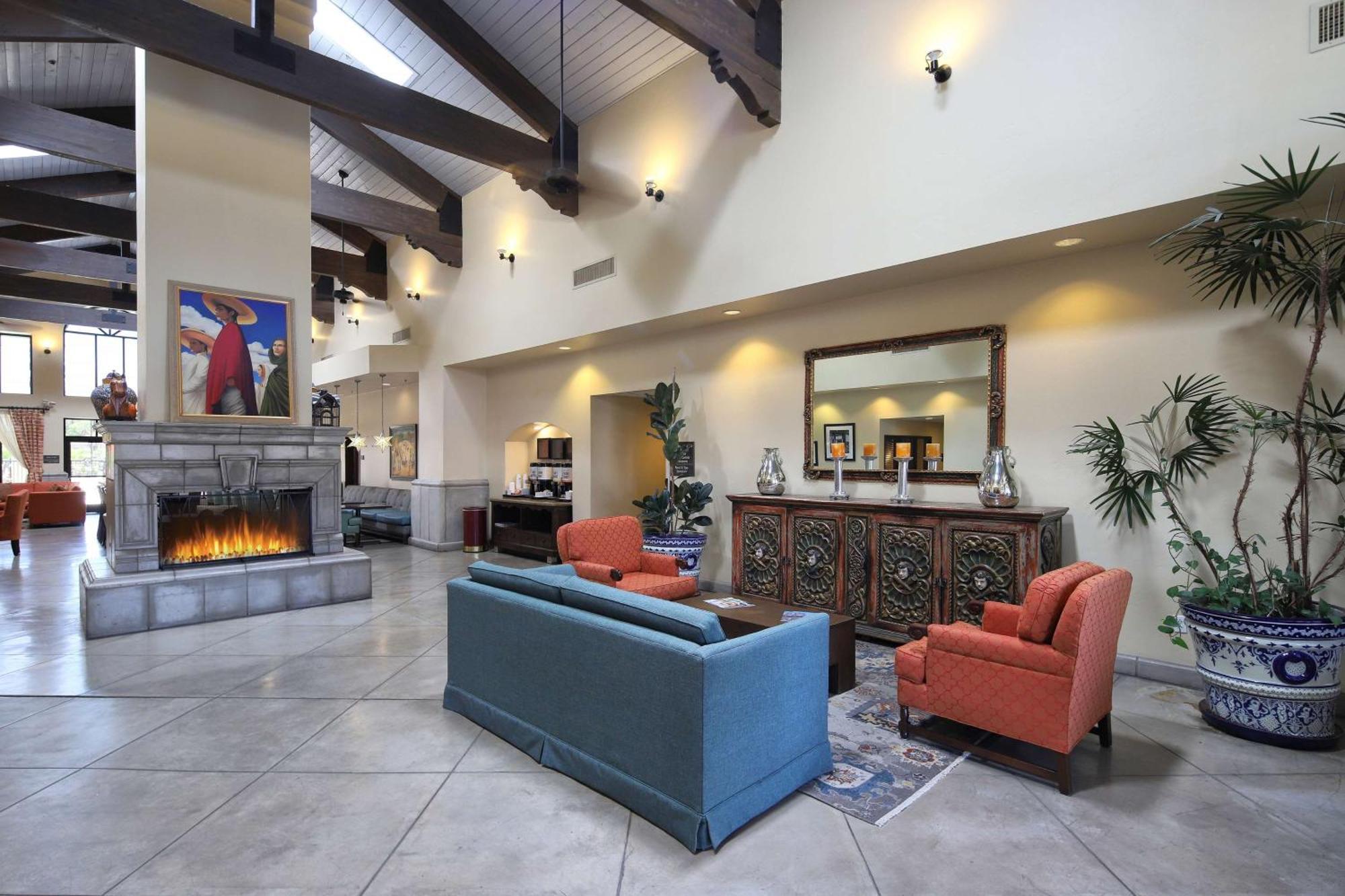Hampton & Tucson Mall 3* Casas Adobes