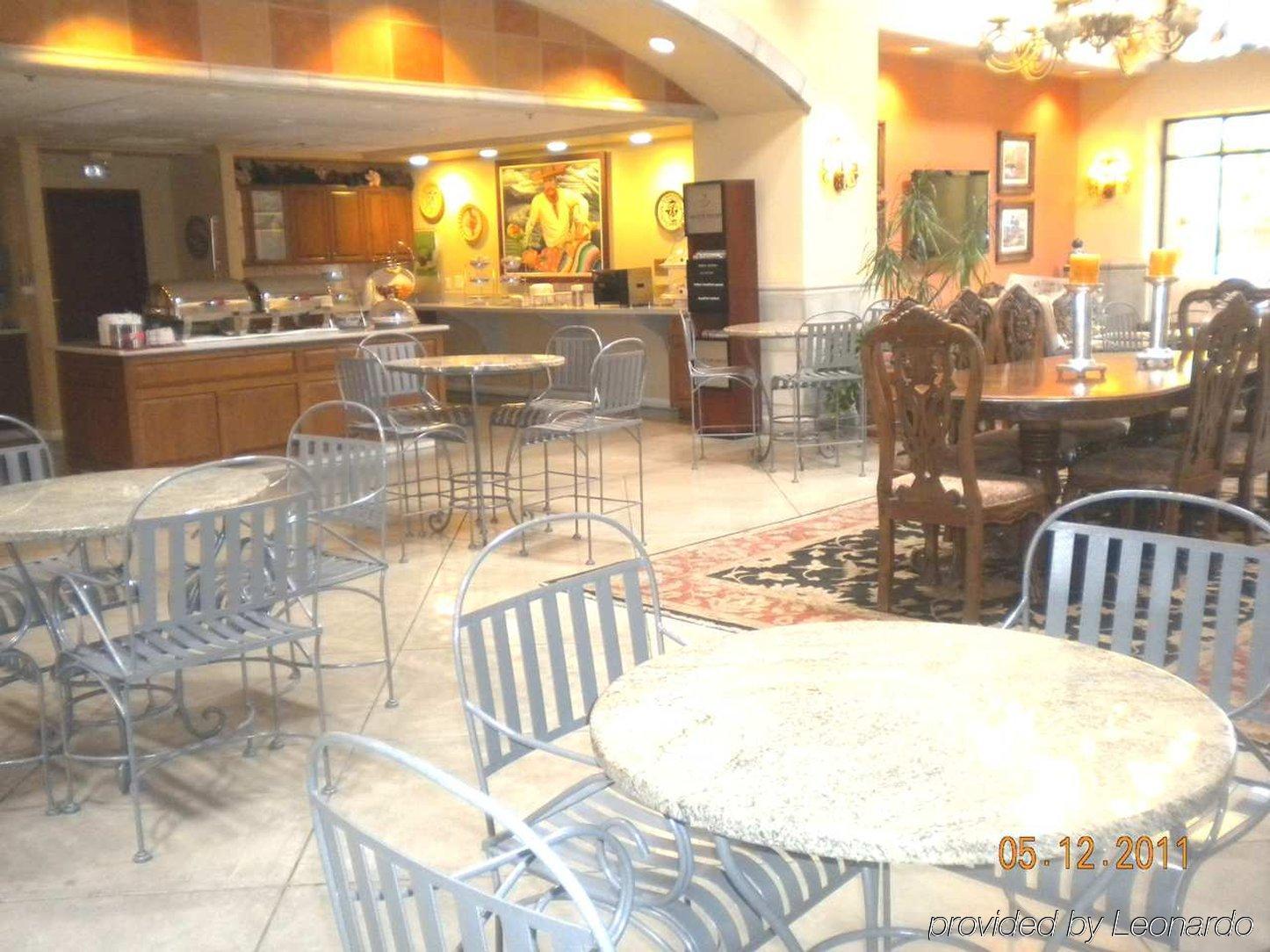 Hampton & Tucson Mall 3*