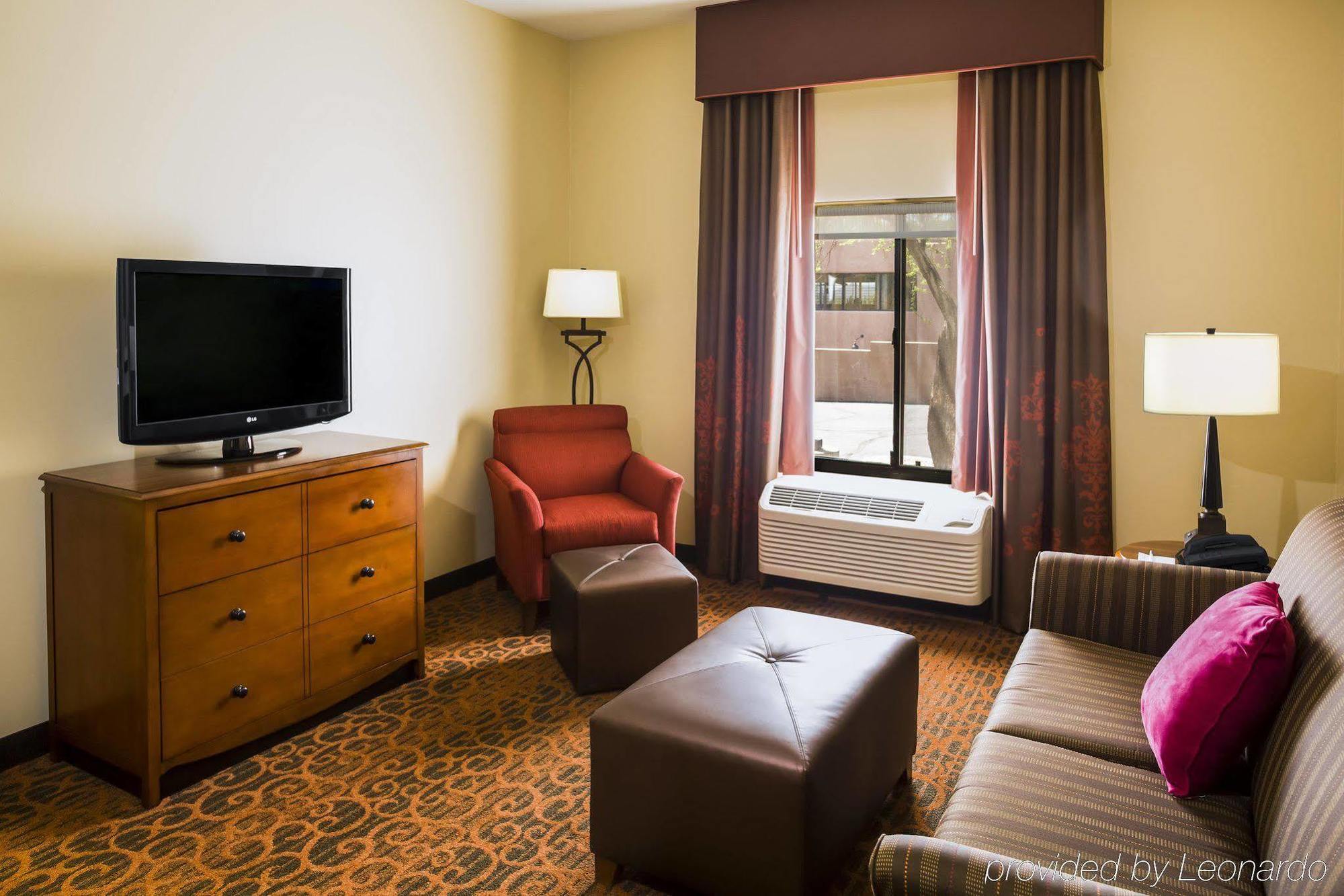 Hampton & Tucson Mall Casas Adobes