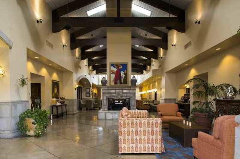 Hampton & Tucson Mall 3*