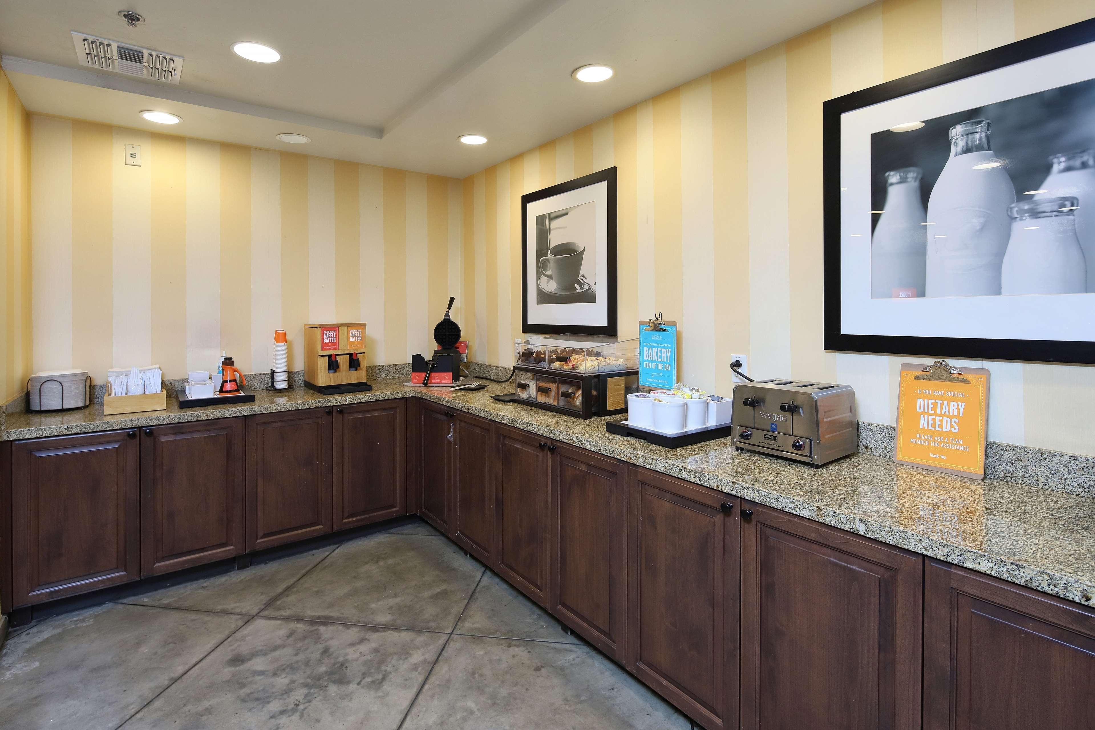 Hampton & Tucson Mall 3* Casas Adobes