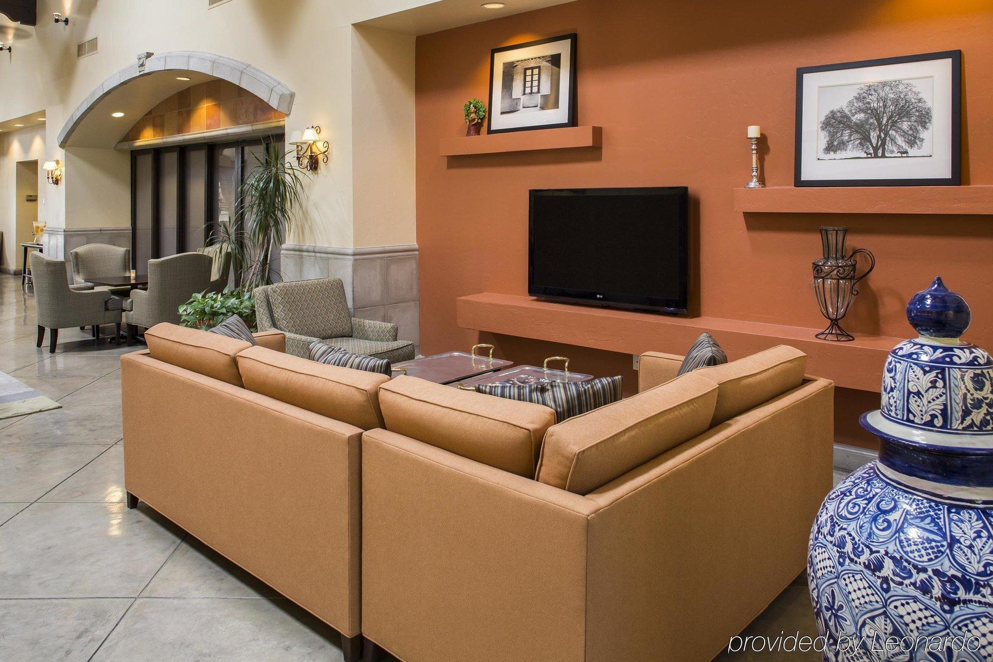 Hampton & Tucson Mall 3* Casas Adobes