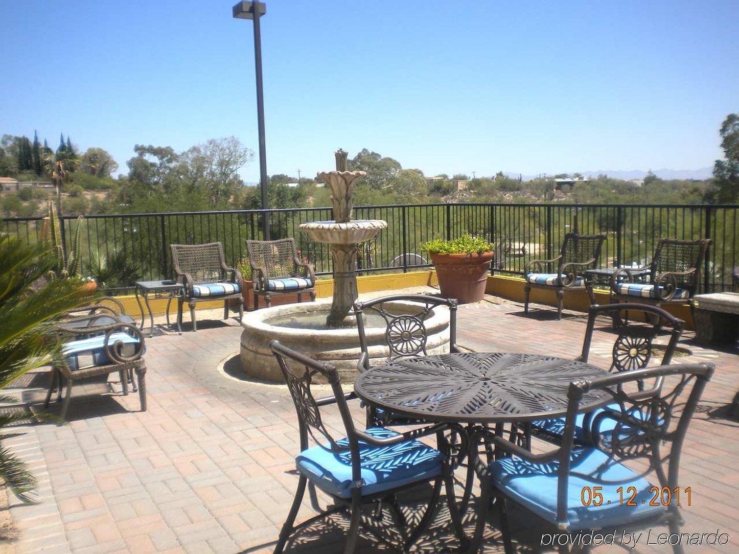 Hampton & Tucson Mall 3*